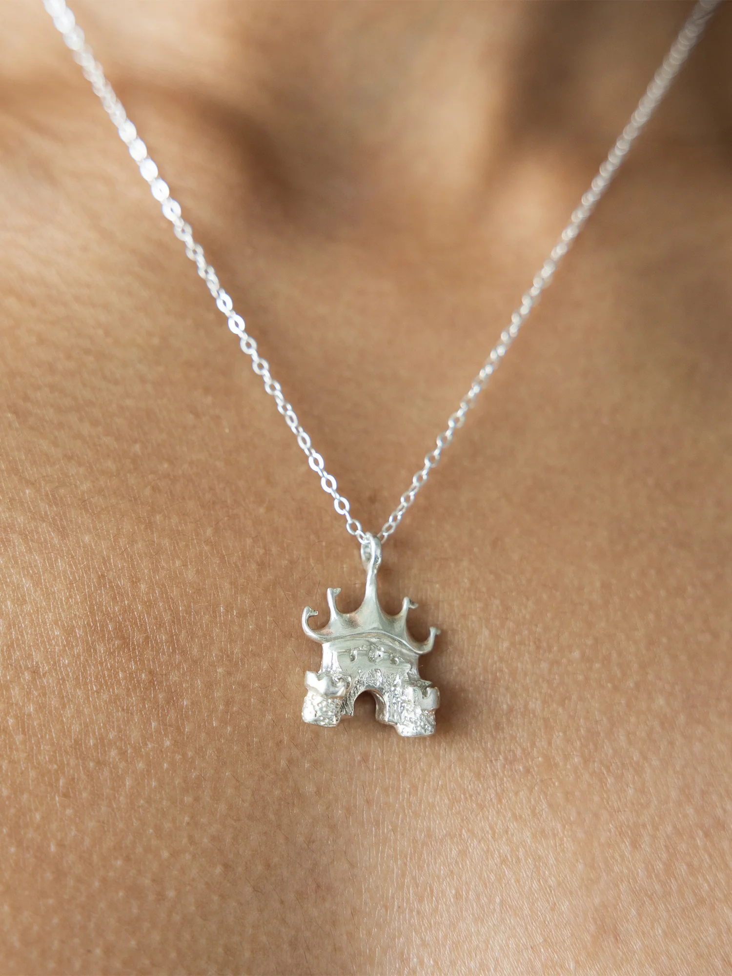 The Oddli Castle Necklace - Image 3